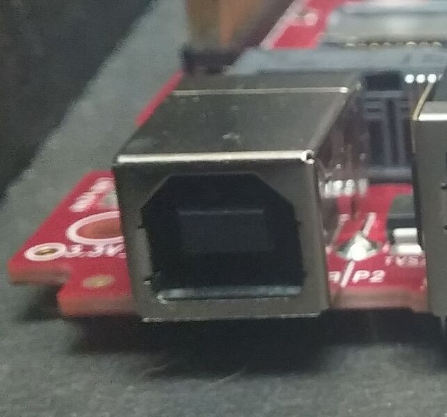 File:TS-7970 USB B.jpg